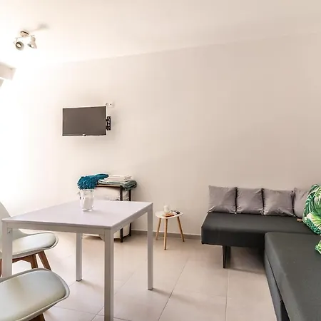Daire Lovely Seaside Studio, Crete