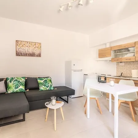 Daire Lovely Seaside Studio, Crete Agia Pelagia